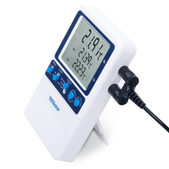 Traceable High-Accuracy Refrigerator/Freezer Digital RTD Thermometer: 1 Bullet Probe