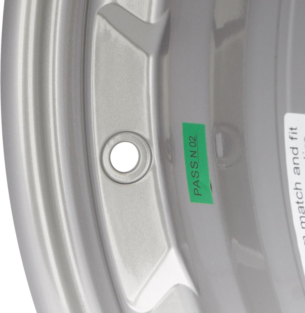 18x8 Medium Gray Alloy Wheel Rim for BMW 3 and 4-Series