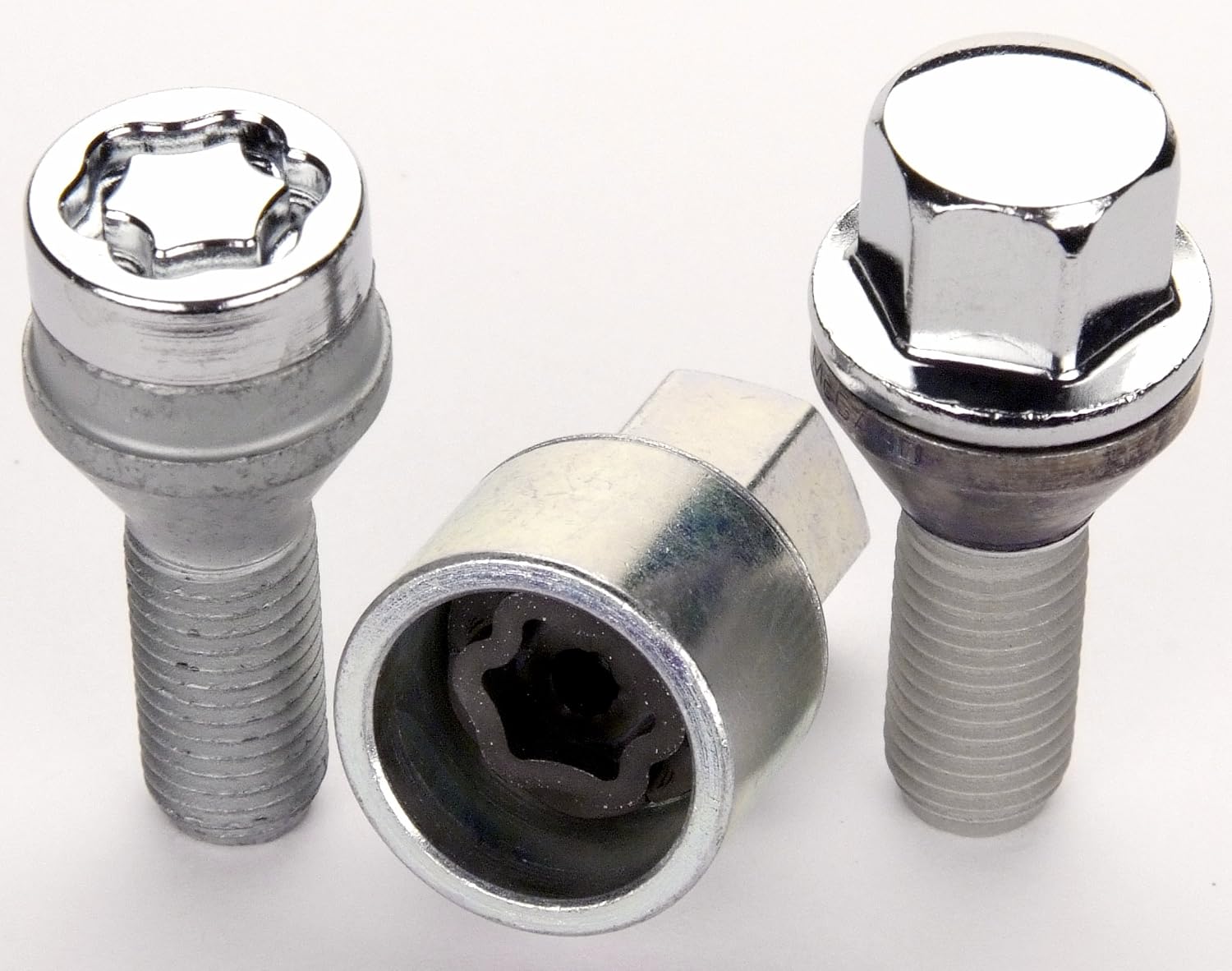 McGard 67179 Chrome M12 x 1.5 Thread Size Cone Seat Lug Bolt Wheel Installation Kit for 5 Lug Vehicles, 16 Lug Bolts / 4 Locks / 1 Key / 1 Storage Pouch