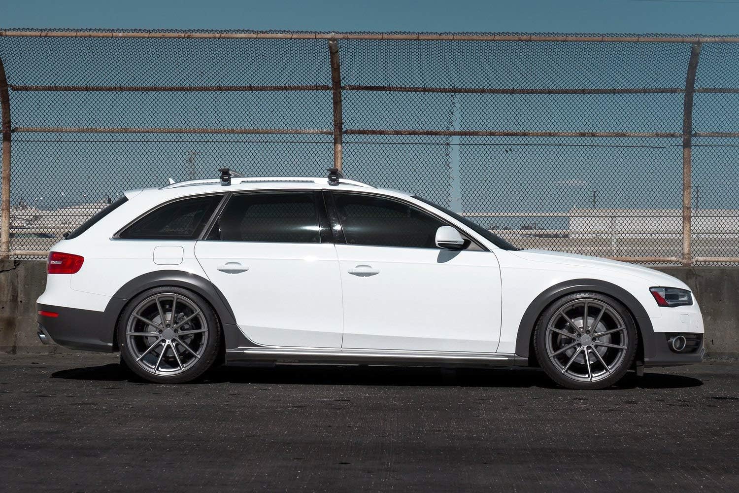 TSW Wheels Bathurst Gloss Gunmetal Wheel with Aluminum (20 x 10. inches /5 x 114 mm, 40 mm Offset)